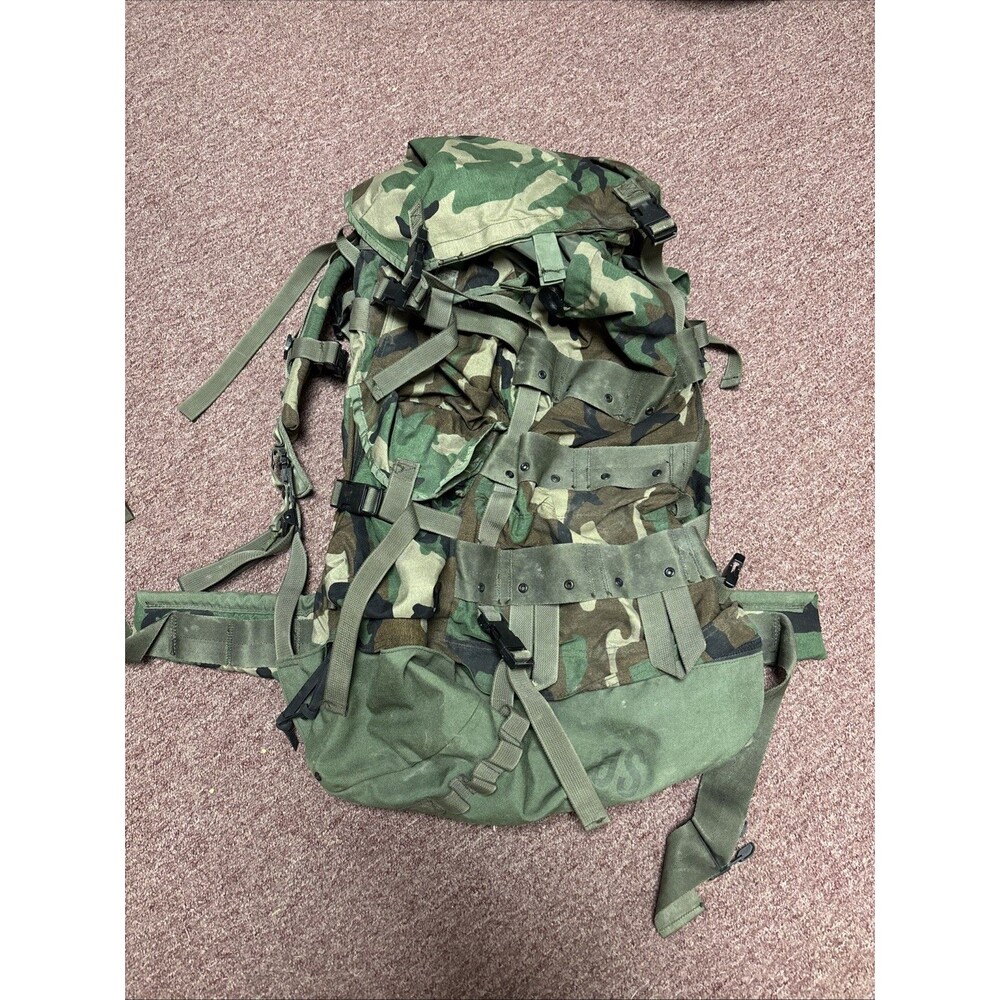 US Military CFP-90 Woodland Camouflage Combat Field Pack Large W/ Internal Frame